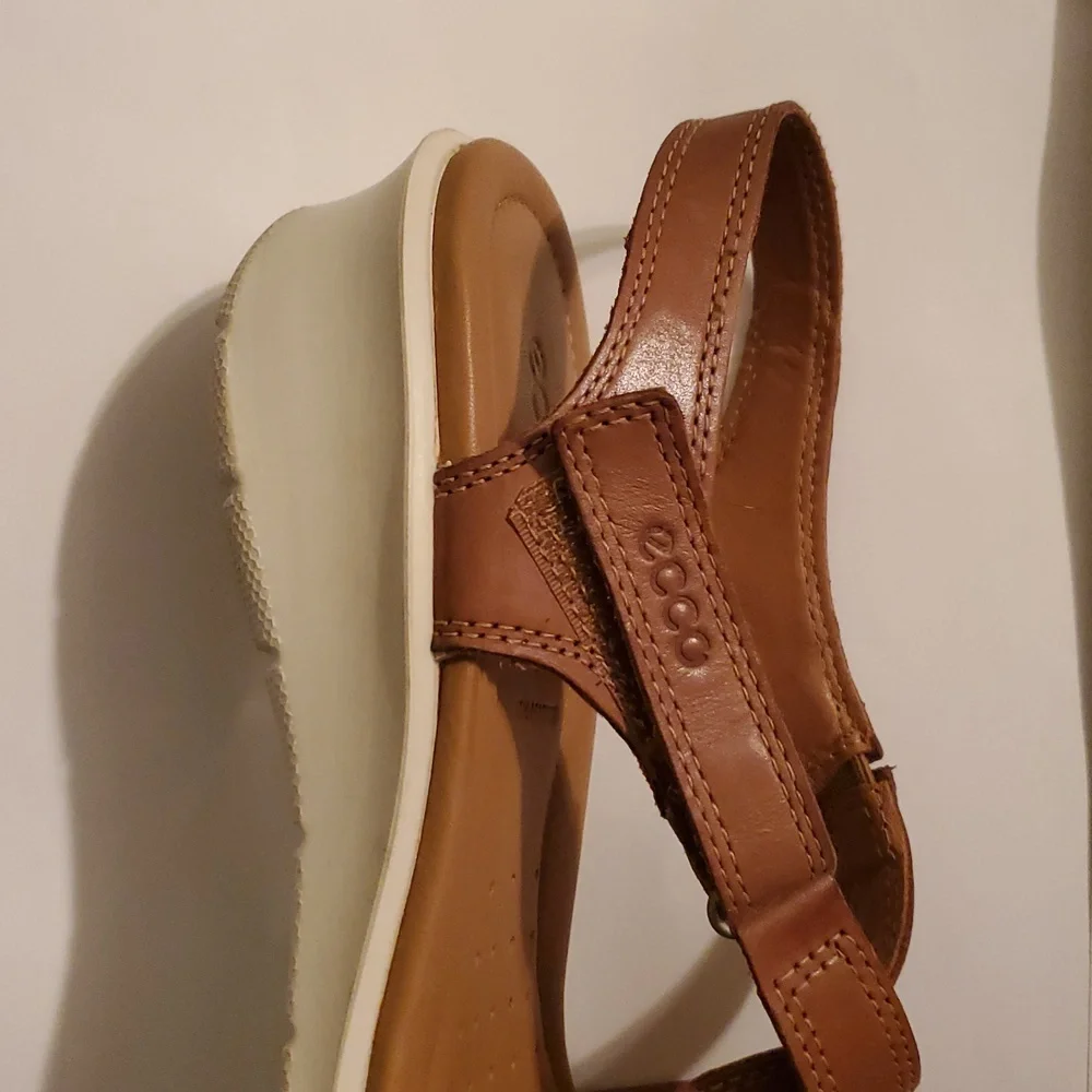Ecco Brown Leather Slingback Sandals with Metallic Accents